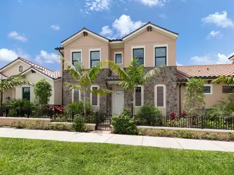 934 E VENICE AVE — home for sale