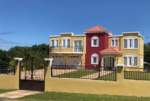 Camino Los Nieves LOS NIEVES 447 INT — home for sale