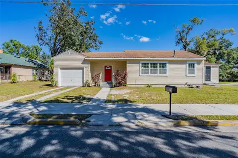 112 S MOSS ST — home for sale