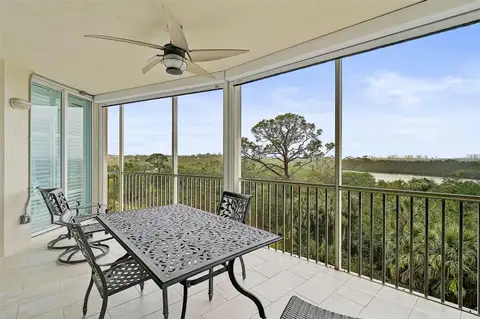 385 N POINT RD #402 — home for sale