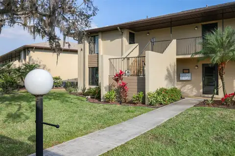 4072 OAKVIEW DR #C8 — home for sale