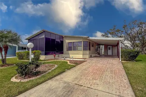 135 HUMMINGBIRD AVE — home for sale