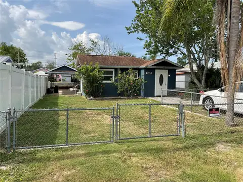 7104 FAIR LN — home for sale