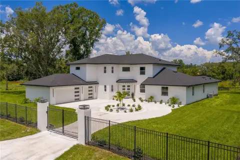2202 NEWBERGER RD — home for sale