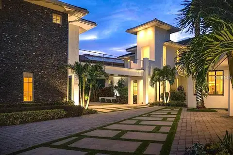 9721 CARILLON PARK DR — home for sale