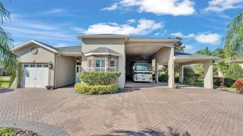 402 CRUISERS DR — home for sale