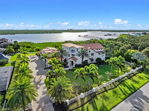 1511 S RIVERSIDE DR — home for sale
