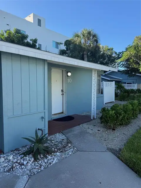 170 ROOSEVELT DR #10 — home for sale