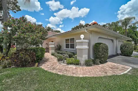 7341 GOLF POINTE CIR — home for sale