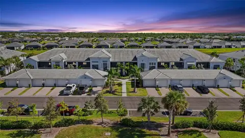 14204 HERITAGE LANDING BLVD #712 — home for sale