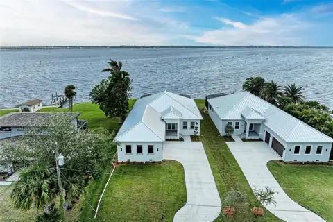 112 NORTHSHORE TER — home for sale