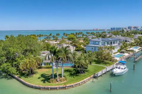102 SEAGULL LN — home for sale