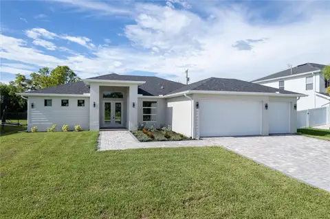 521 NW 5TH ST — home for sale