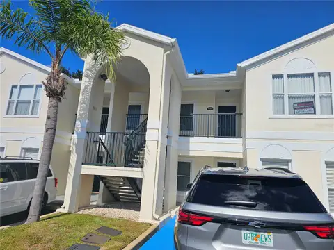 8815 GRAND PALMS CIR #B — home for sale