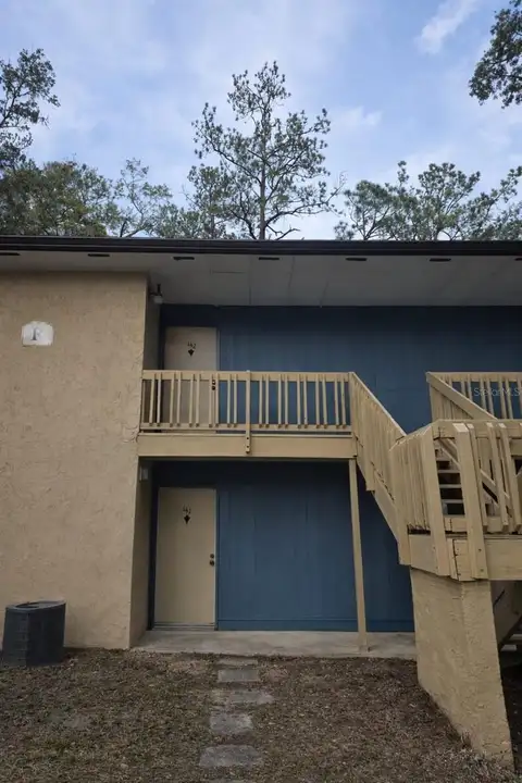 2811 SW ARCHER RD #R142 — home for sale