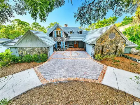 3522 SHORELINE CIR — home for sale