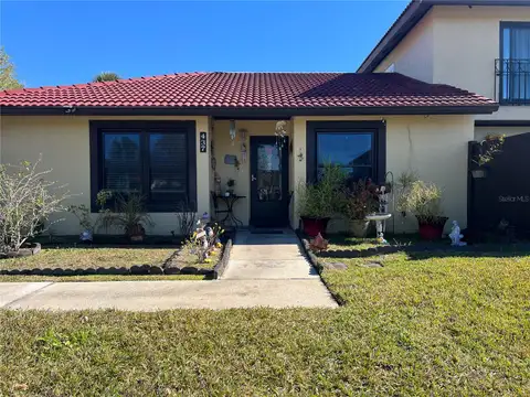 437 HUNTER CIR — home for sale