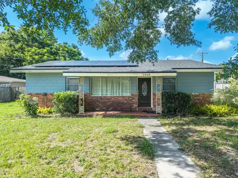 1500 AVENUE H NE — home for sale