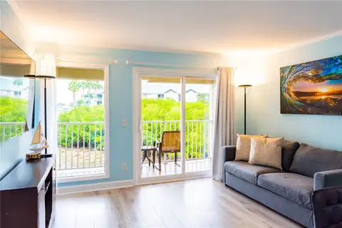 2506 N ROCKY POINT DR #275 — home for sale