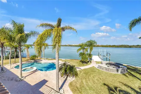 583 CRYSTAL DR — home for sale