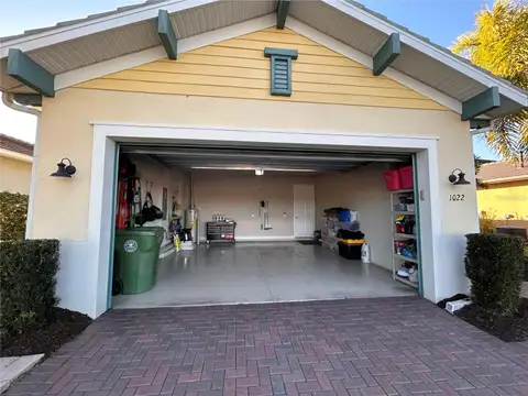 1022 OVERLOOK CT — home for sale