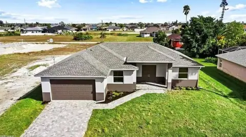 928 NE 3RD AVE — home for sale