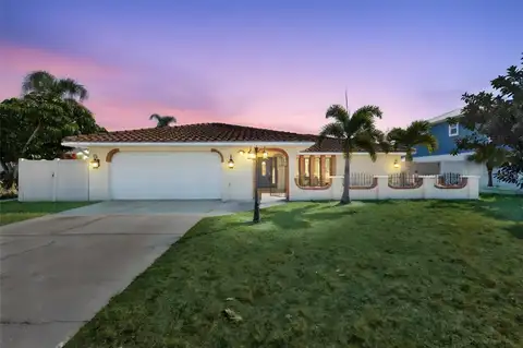 6523 KING PALM WAY — home for sale