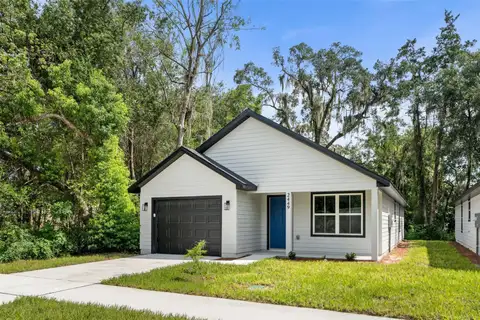 2449 SE 10TH AVE — home for sale