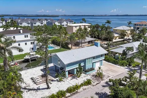 825 TARAWITT DR — home for sale