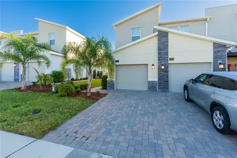 581 OCEAN COURSE AVE #581 — home for sale