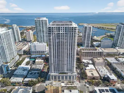 275 1ST AVE S #4202 — home for sale