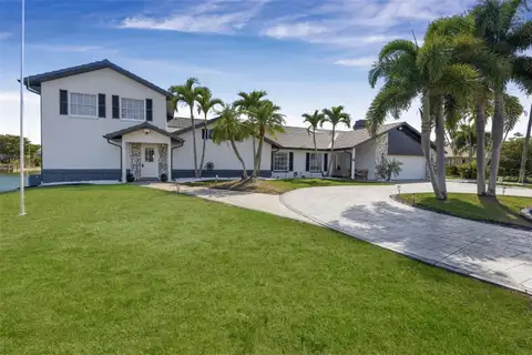 29 SE 10TH AVE — home for sale