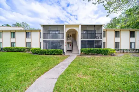 1441 PINE GLEN LN #E2 — home for sale