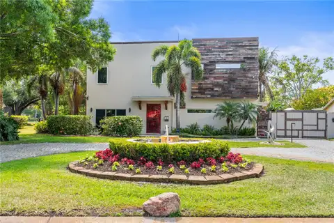 2520 GOMAZ WAY S — home for sale