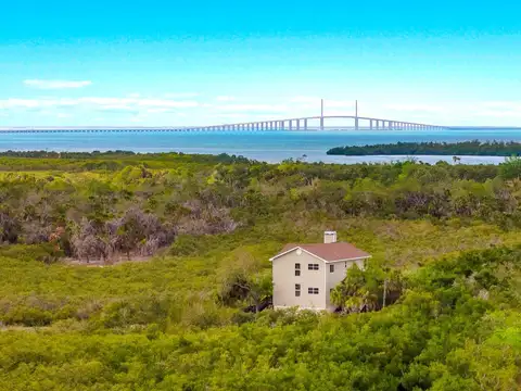 7325 HOLLY RD — home for sale