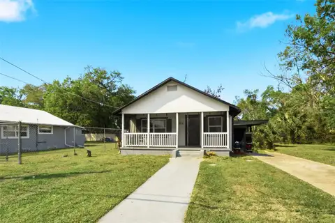 1406 W 15TH ST — home for sale