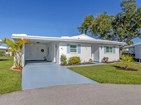 414 CIRCLEWOOD DR #H2 — home for sale