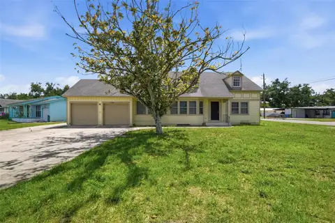 2513 16TH AVE W — home for sale
