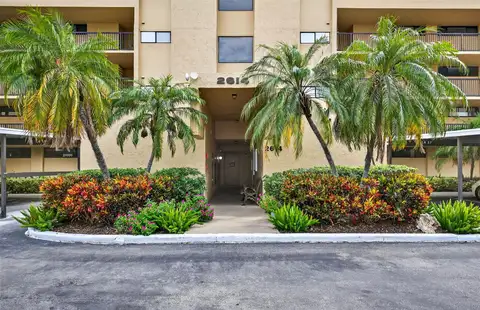 2614 COVE CAY DR #405 — home for sale