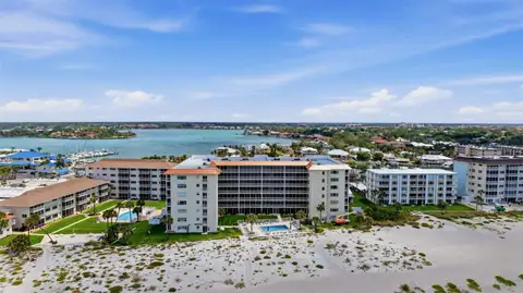 1150 TARPON CENTER DR #304 — home for sale