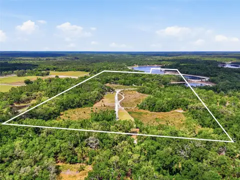 401 SE FALCON RD — home for sale
