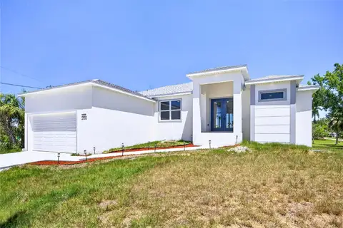 200 LEACH DR — home for sale