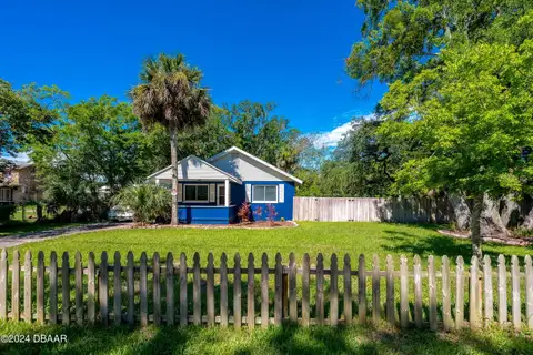 112 CENTER ST — home for sale