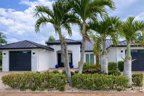 808 SW 52ND ST — home for sale