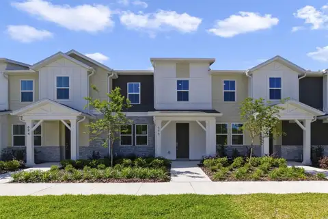 686 LOLA LN — home for sale