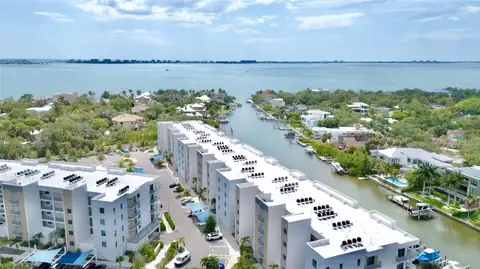 1709 N TAMIAMI TRL #416 — home for sale