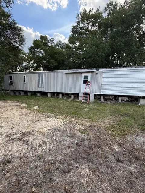 1059 NE SUGAR BABE RD — home for sale