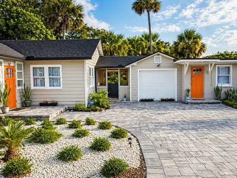 200 S PINE ST — home for sale