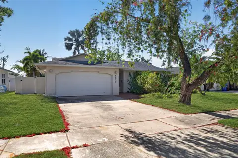 5810 VENETIAN BLVD NE — home for sale
