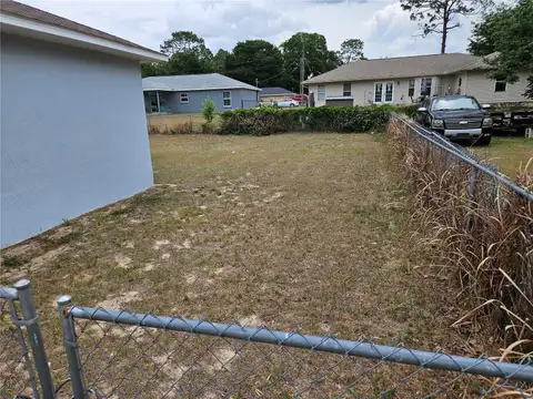 5704 PECAN RD — home for sale